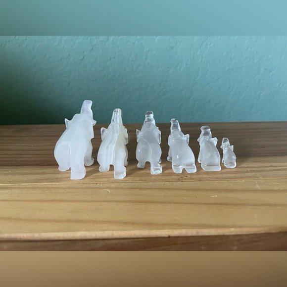 Carved White Quartz Parade 6 Elephants Figurines Graduating 0.7-2” - Picture 5 of 8